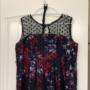 Maternity dress with belt